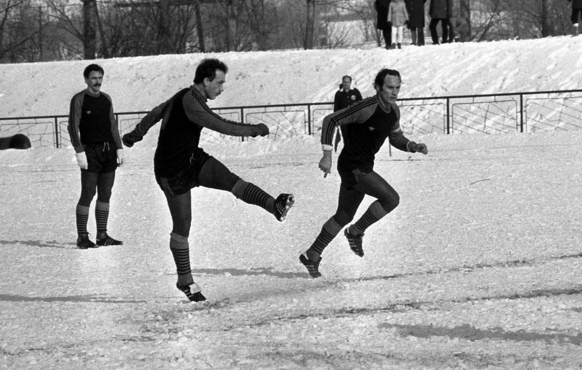 1985_0217_pecsujhegyifocipalya_toma_lorinc_dardai_ll